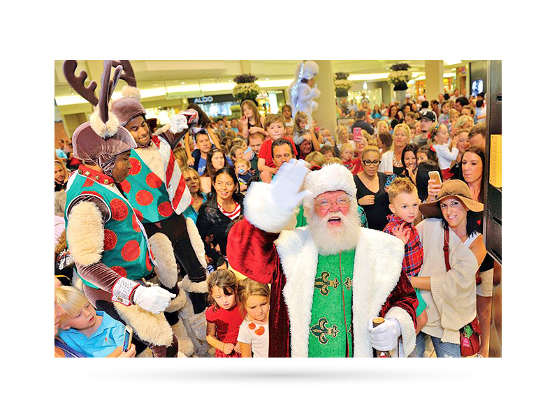 Santa's Arrival at The Gardens Mall image